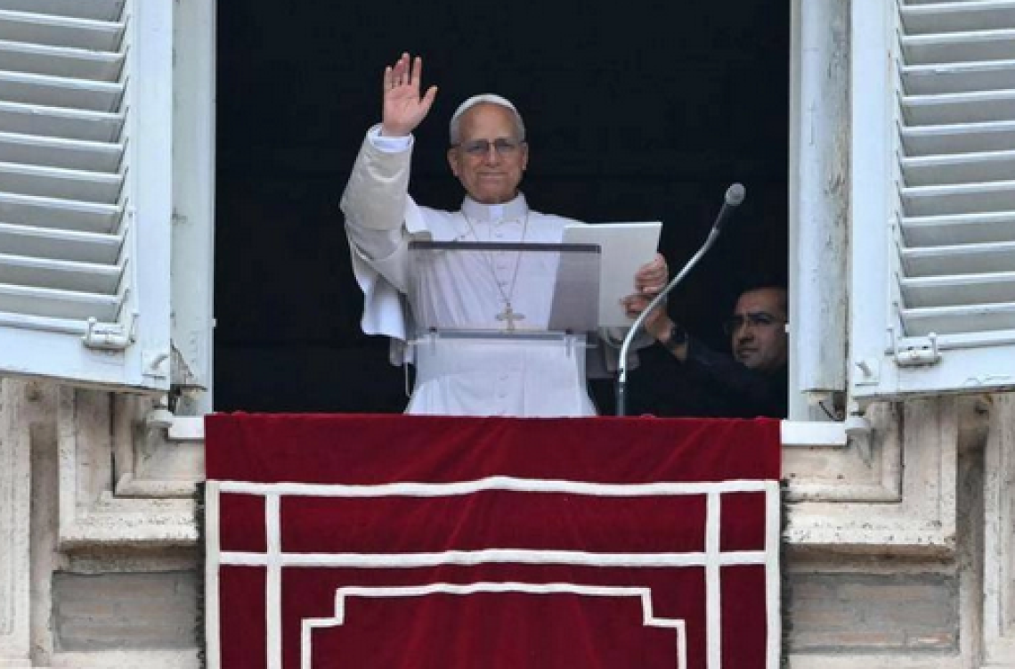 Il Papa invoca la pace: fate tacere le armi