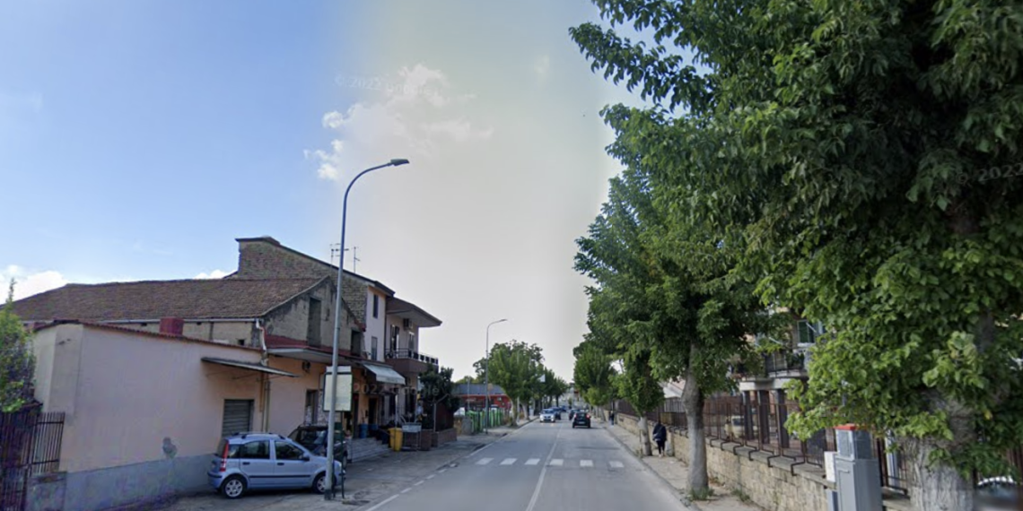 Scontro moto-auto: morto 37enne, grave il figlio di 5 anni