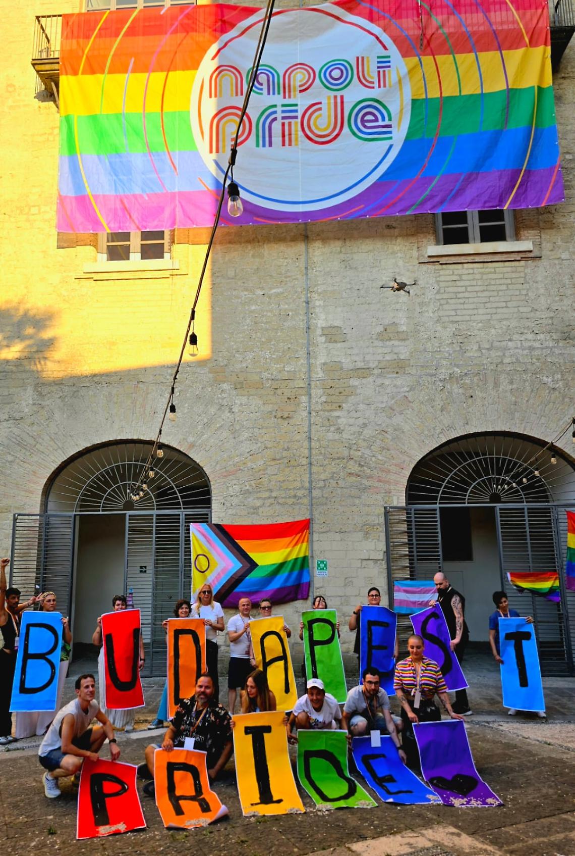 Napoli Pride, aperto il “Park": solidarietà ai manifestanti di Budapest