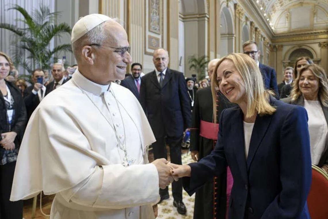 Giorgia Meloni in Vaticano, prima udienza ufficiale con Papa Leone XIV