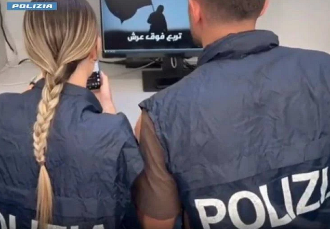 Propaganda per la jahad e apologia di terrorismo, arrestato 16enne