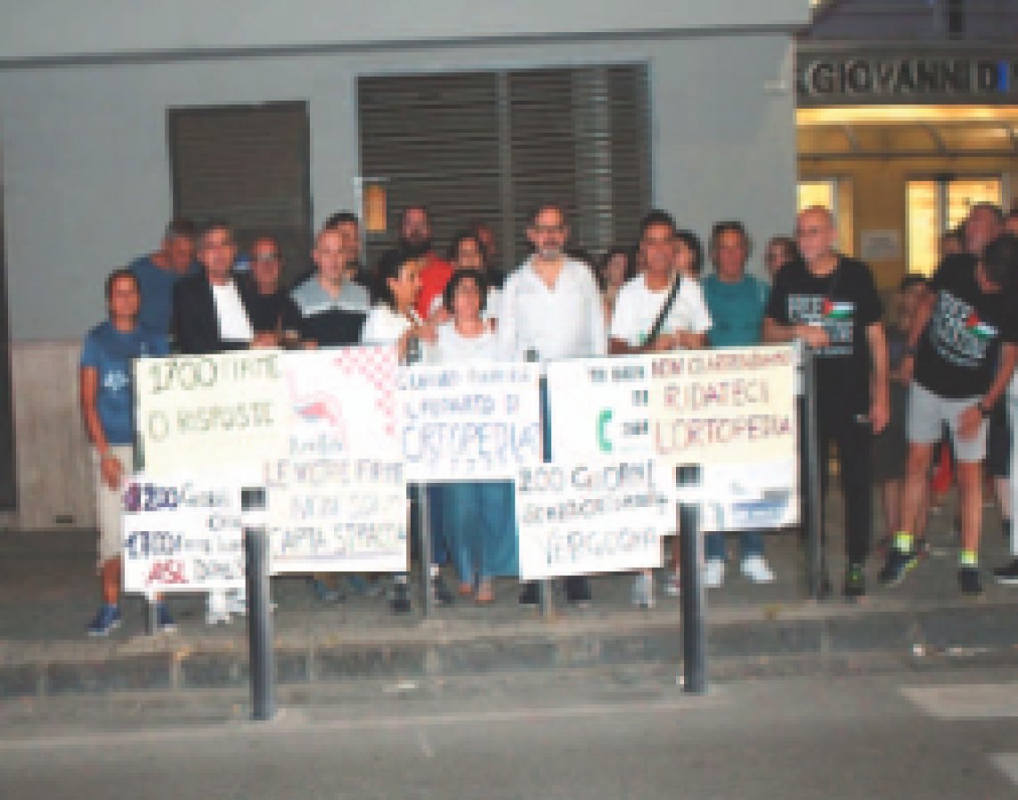 Ortopedia chiusa da 200 giorni: è protesta