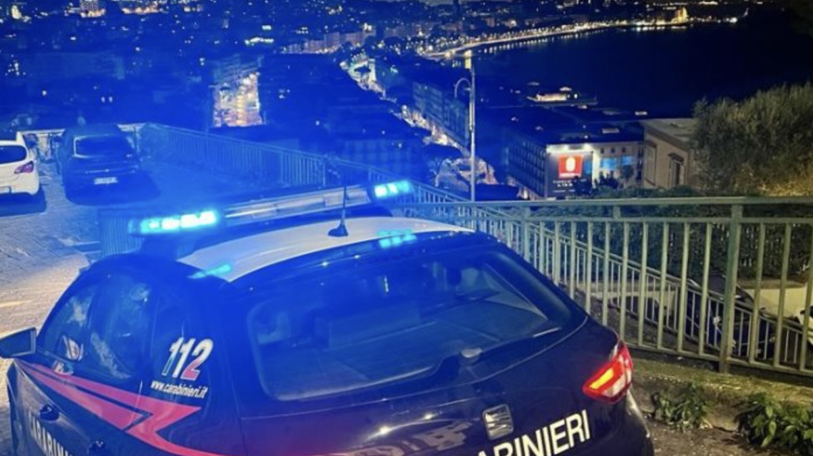 Sequestrato ristorante abusivo a Marechiaro, sanzioni per 8mila euro