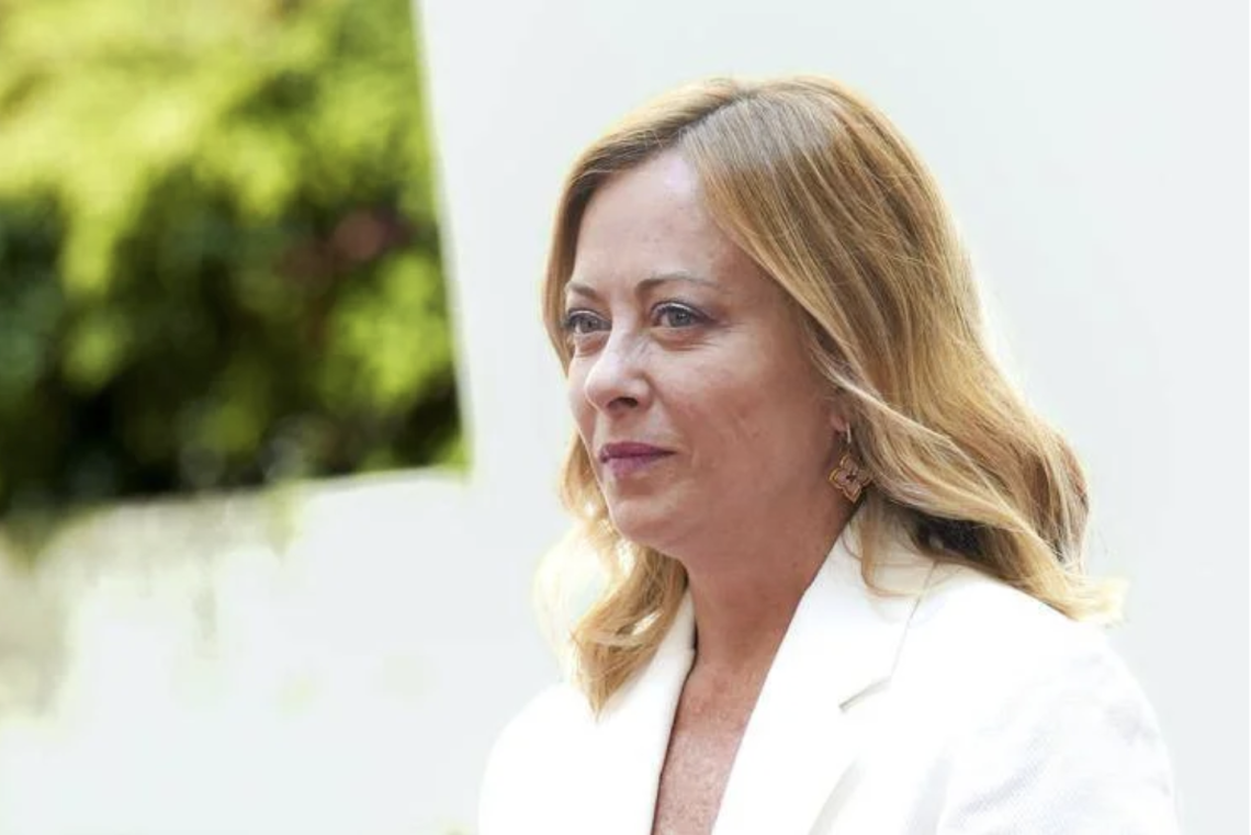 Ucraina, Meloni: «Spiragli di pace, accordo ancora complicato ma possibile»