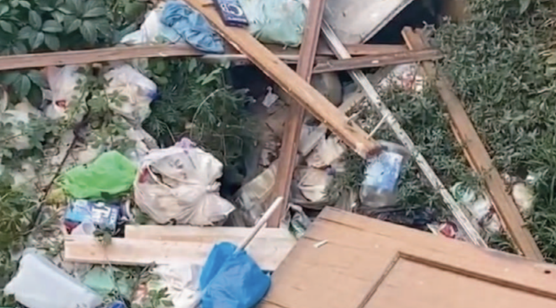 Bagnoli, una discarica cielo aperto
