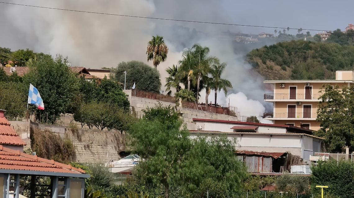 Esplosione fabbrica di fuochi d'artificio, evacuate due unità abitative