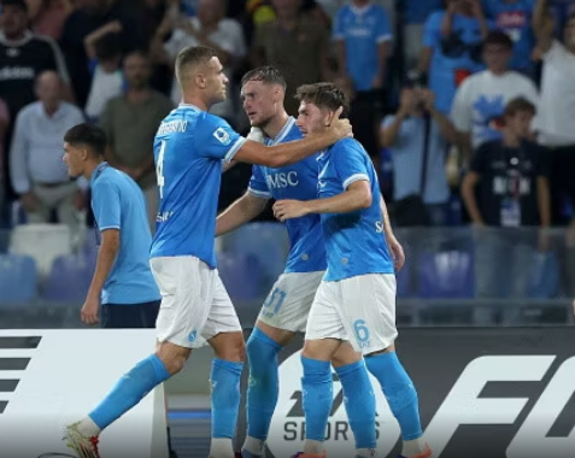 Il Napoli batte il Pisa 3-2 e allunga su Juventus e Milan