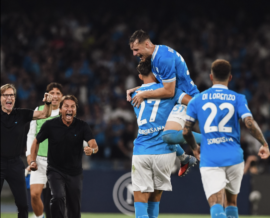 Il Napoli scappa ma che fatica