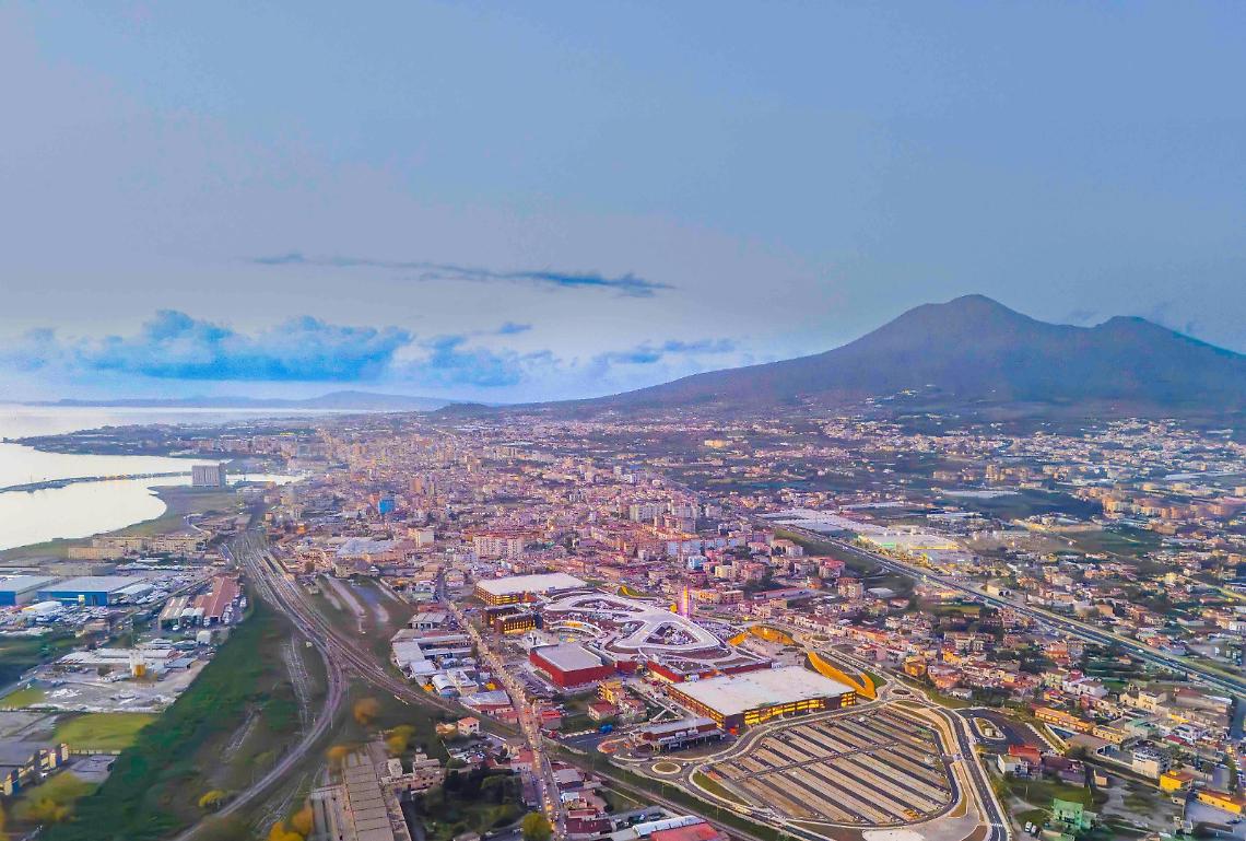 Il MaxiMall Pompeii ospita il Convegno Nazionale ADCC 2025, il futuro dei centri commerciali passa da Napoli