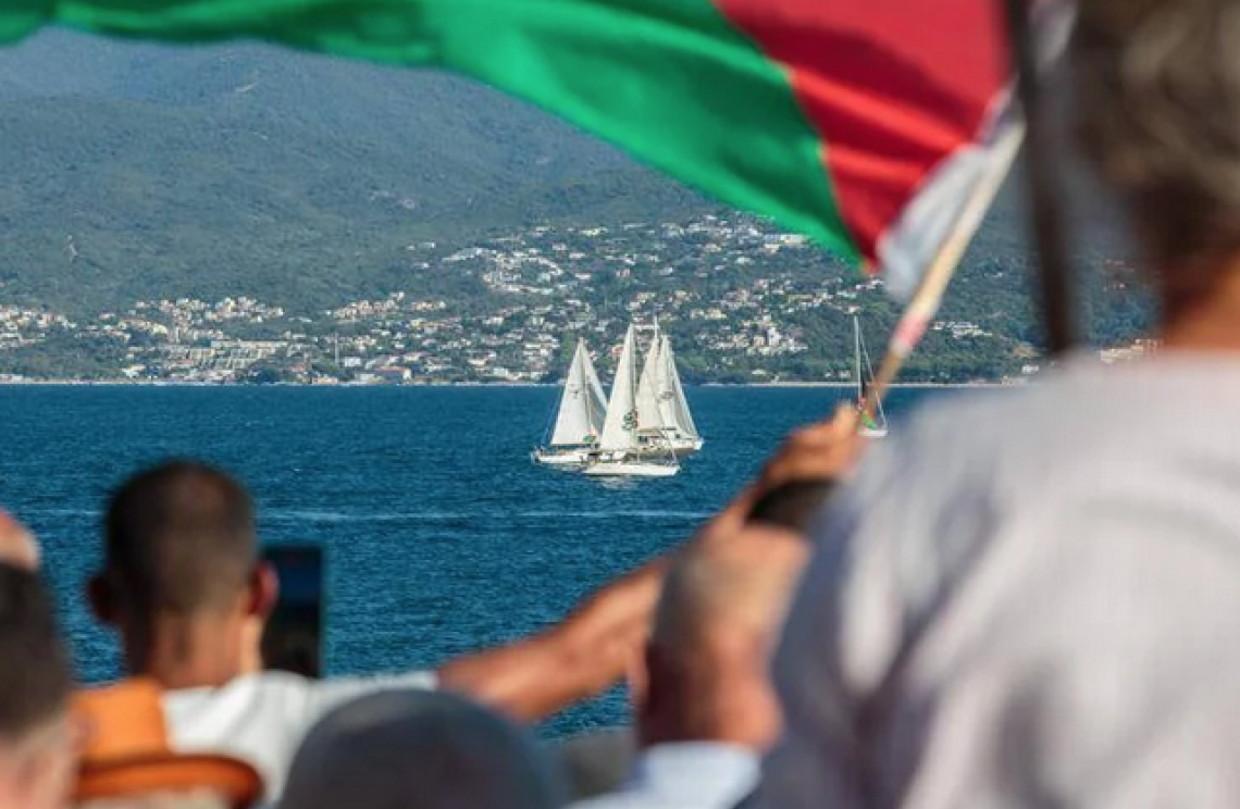 Mattarella alla Flotilla: «Non rischiate l'incolumità, consegnate aiuti al Patriarcato di Gerusalemme»