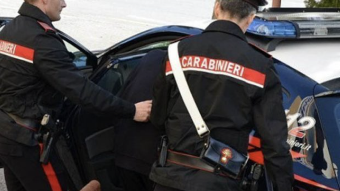 Morta ustionata, il figlio arrestato per omicidio