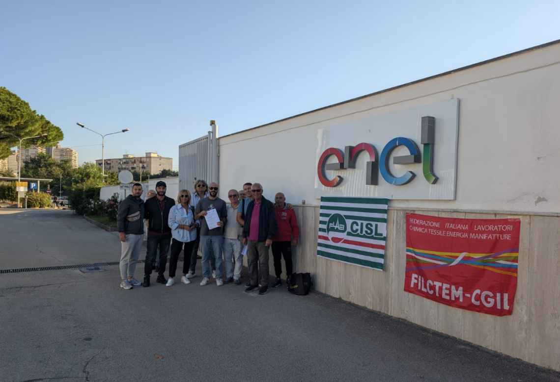 Tagli a sede Enel di Napoli, proteste dei sindacati 