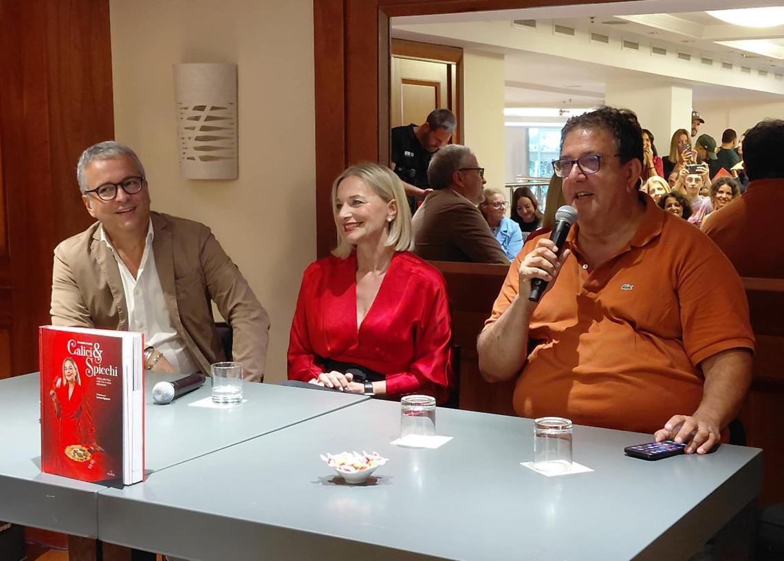 Pizza e vino, Antonella Amodio presenta il secondo volume di “Calici & Spicchi”