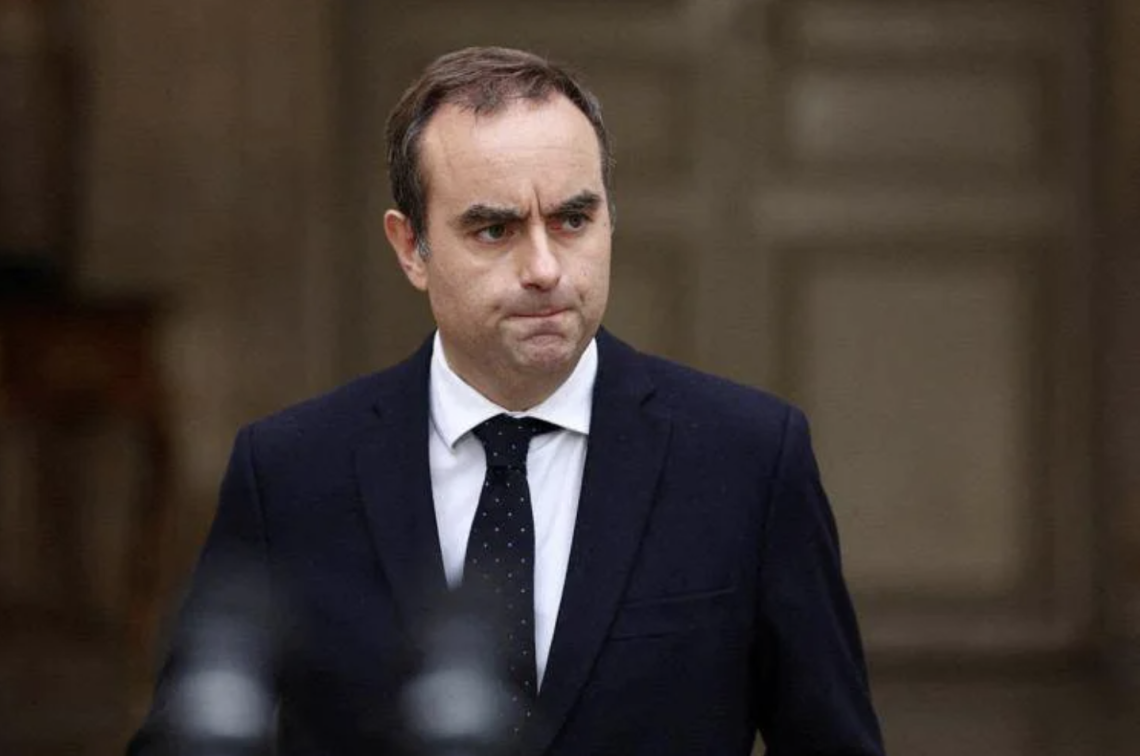 Francia, il primo ministro Lecornu si è dimesso: «Non ci sono le condizioni per governare»