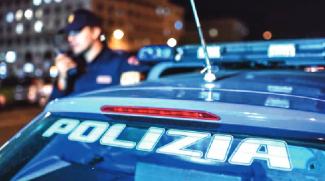 Escort stuprata a Fuorigrotta: «Mi ha segregata e violentata»
