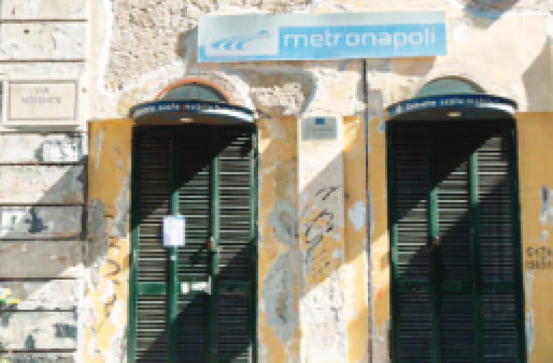 Vomero, scale mobili ferme ormai da 5 giorni
