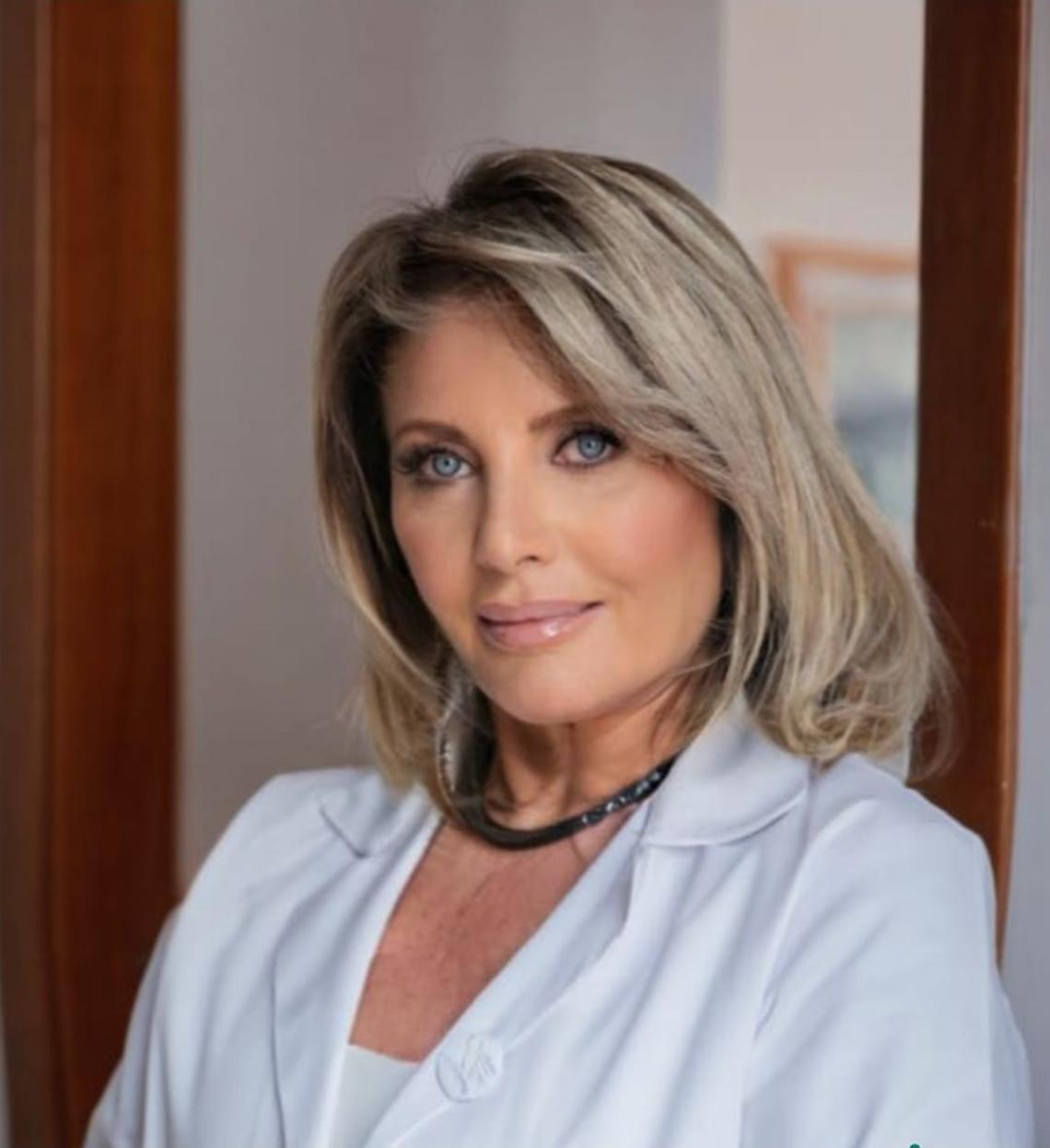 Annamaria Colao presenta “La dieta degli ormoni" con Maurizio de Giovanni