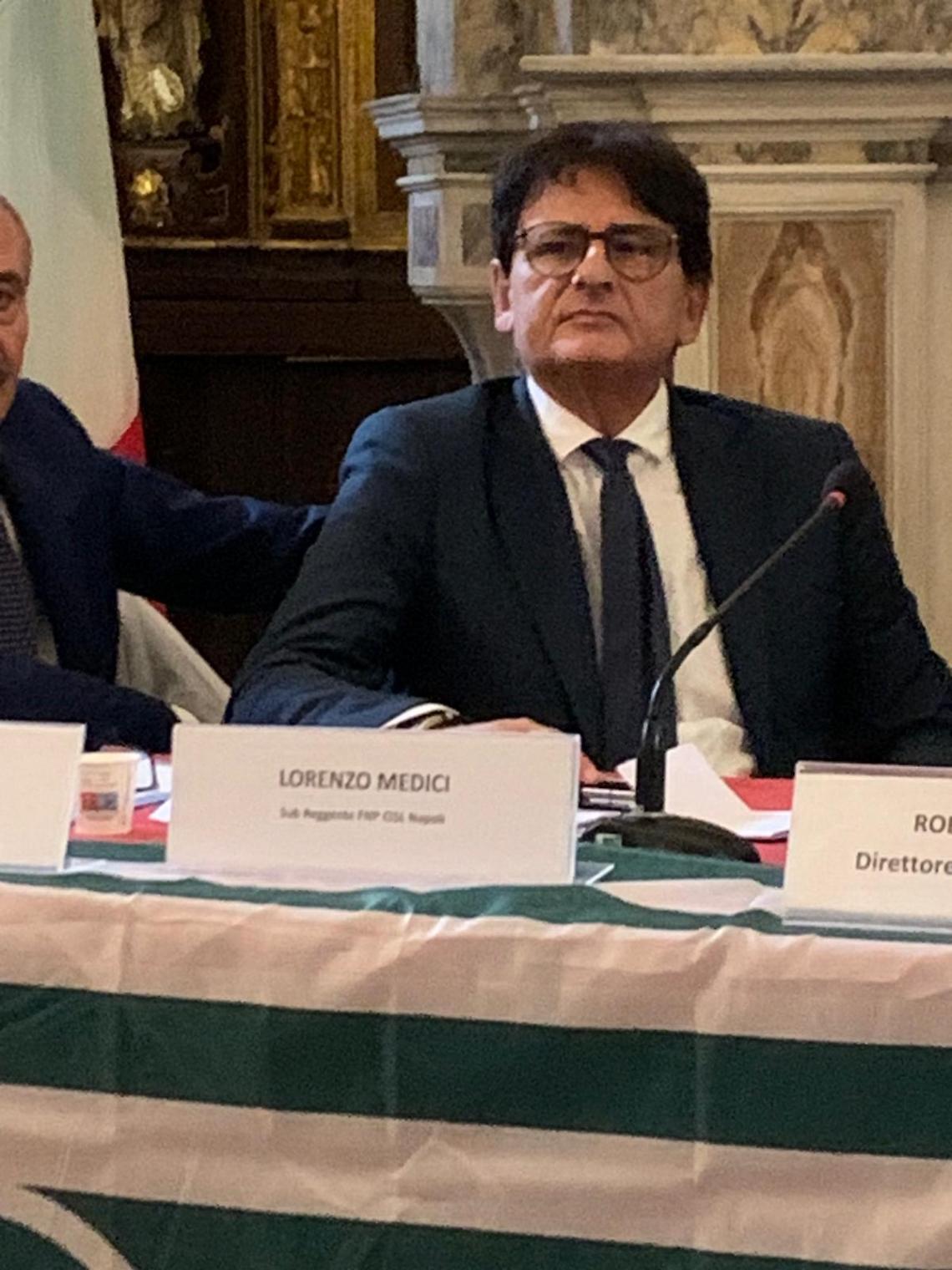 Pensionati in piazza, «basta a liste d'attesa eterne e addizionale troppo cara»