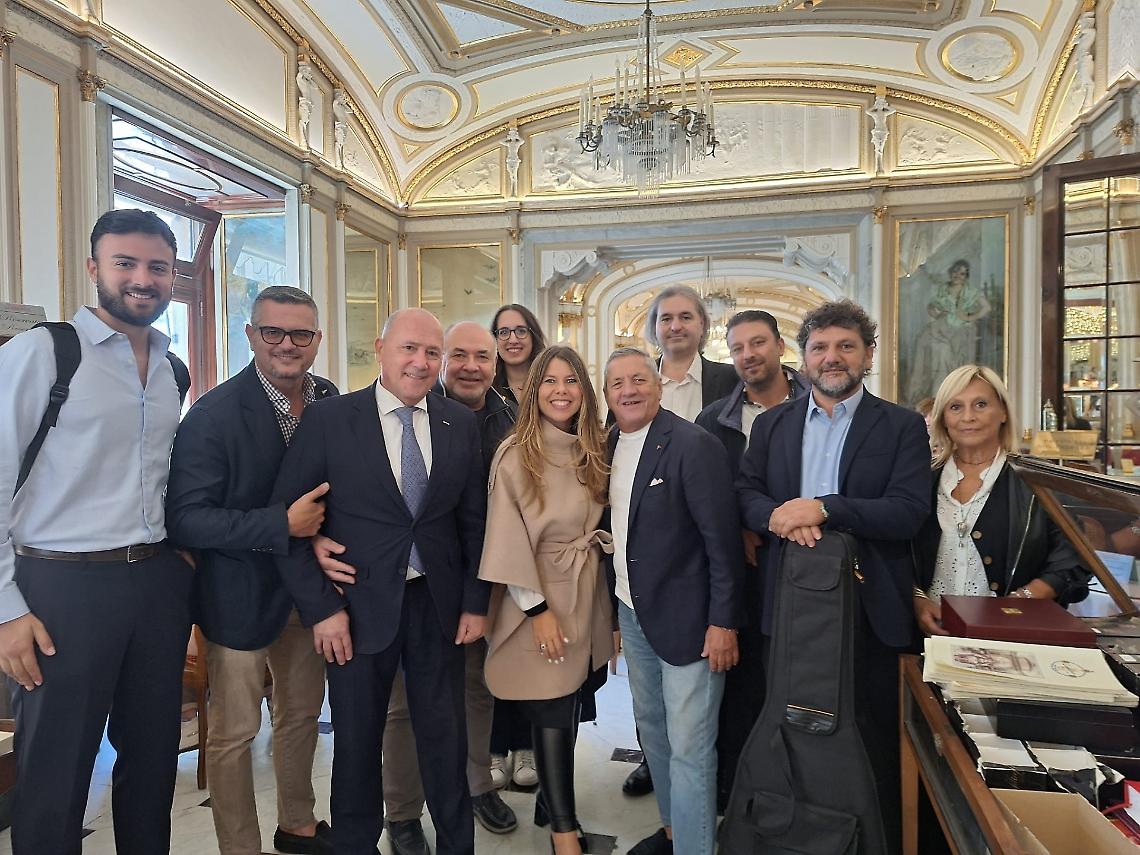 “Napoli Guitar Experience”: musica, suggestioni e arte  dedicati  alla chitarra