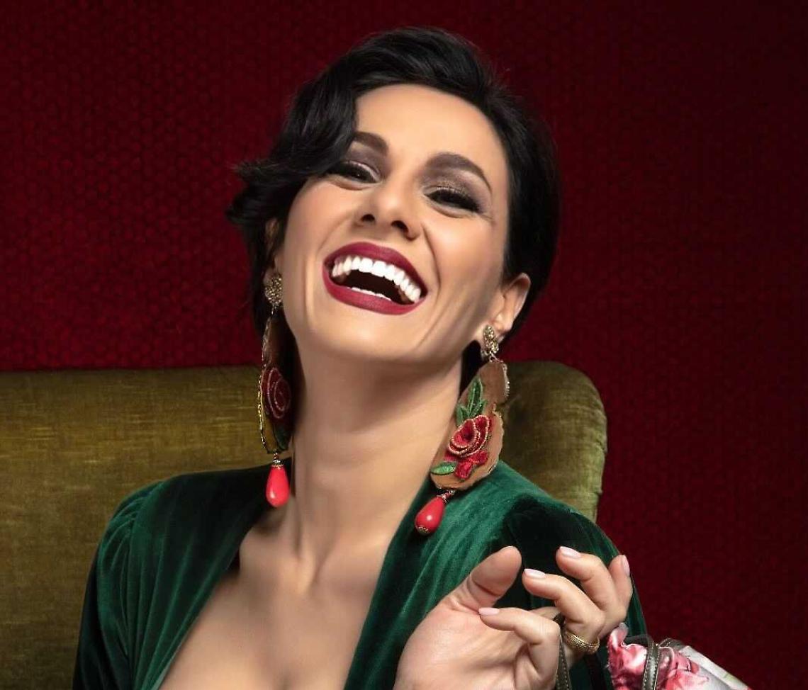 “Senza Ipocrisia”, Thayla Orefice interpreta il mito di Angela Luce