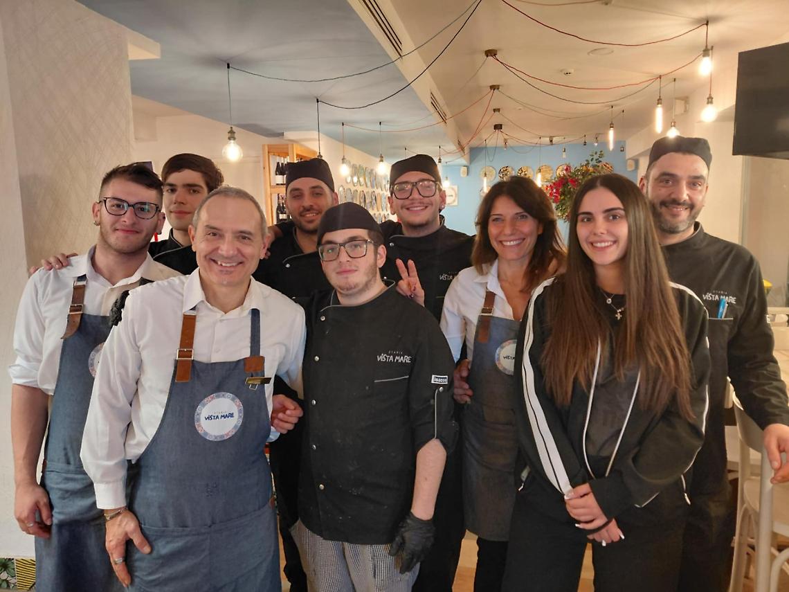 Stabia Vista Mare: sapori e passione al tramonto di Castellammare