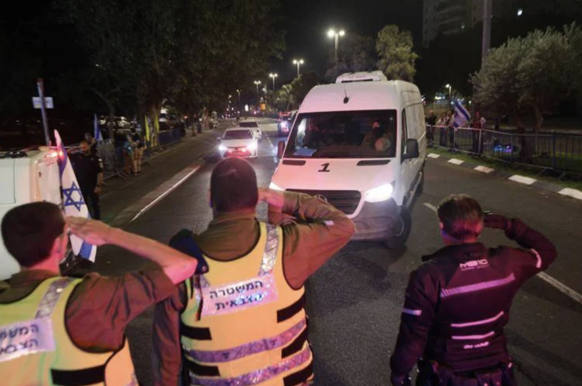 Gaza, Hamas restituisce a Israele i resti di altri tre ostaggi