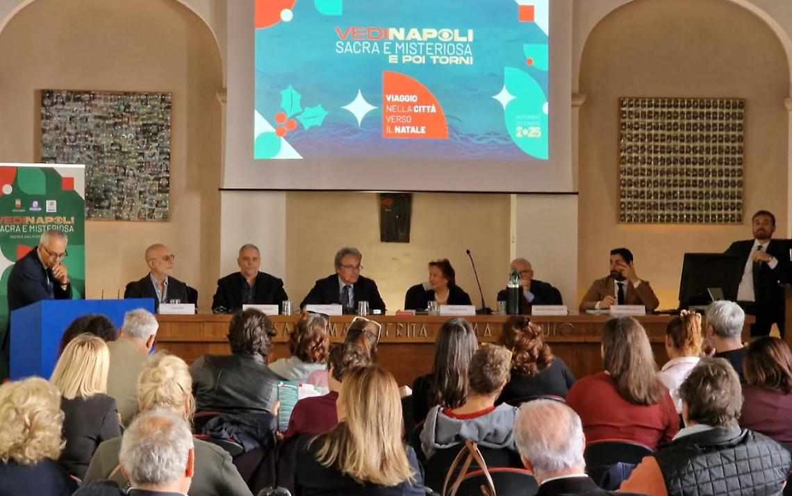 Vedi Napoli sacra e misteriosa e poi torni, un viaggio nella città verso Natale