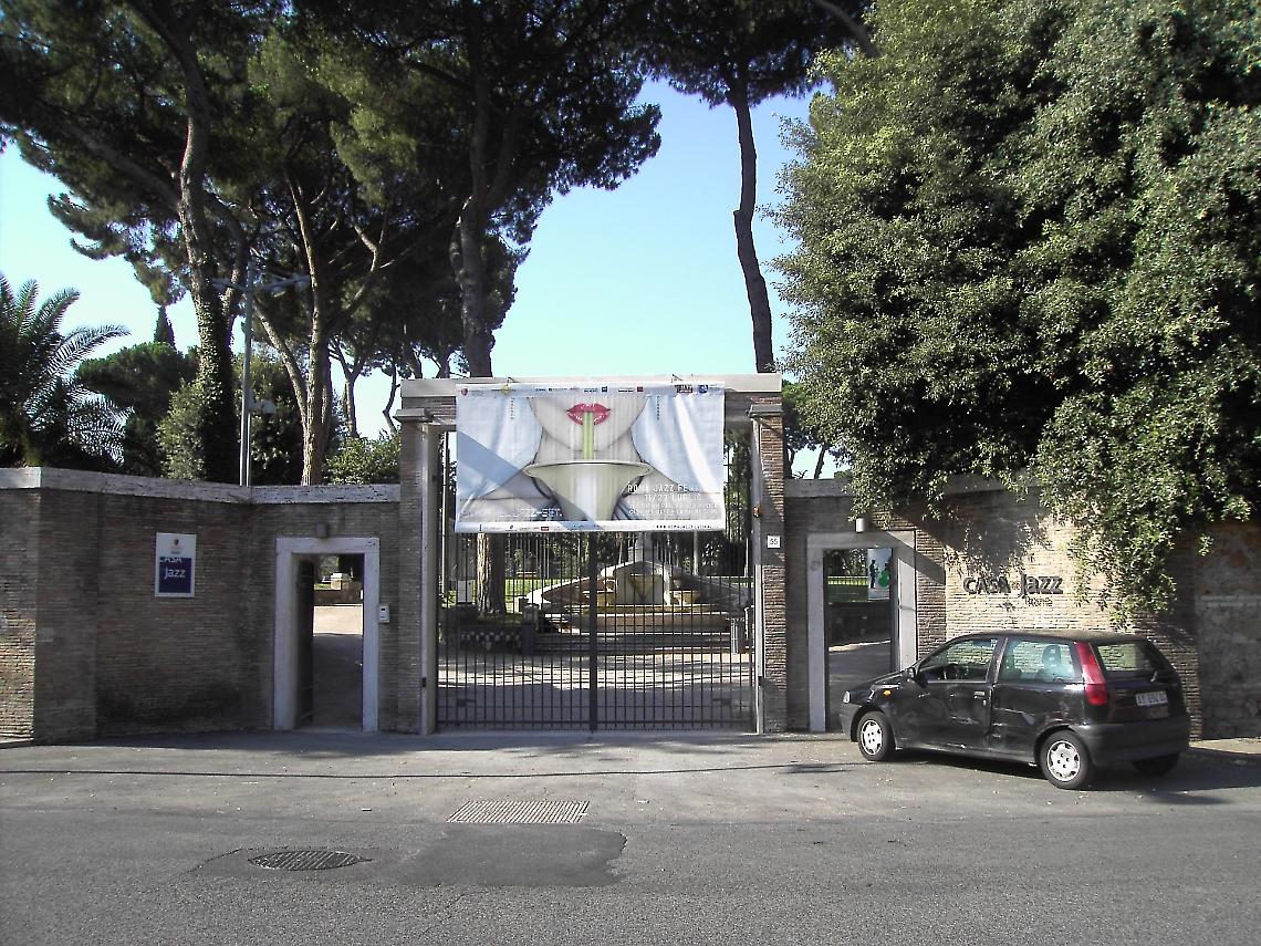 Scavi sotto Casa  del Jazz a Roma, si cercano i resti del giudice Adinolfi