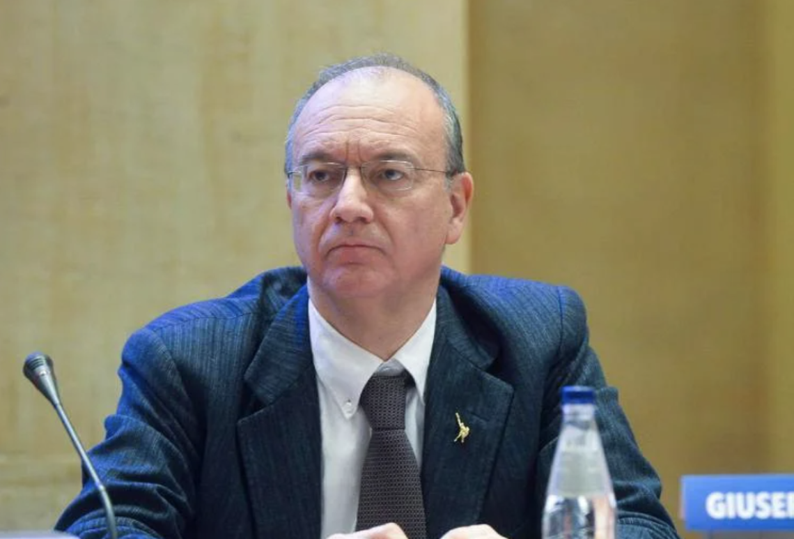 “Lista stupri" nel bagno del liceo “Giulio Cesare", Valditara: «Fatto grave da sanzionare duramente»