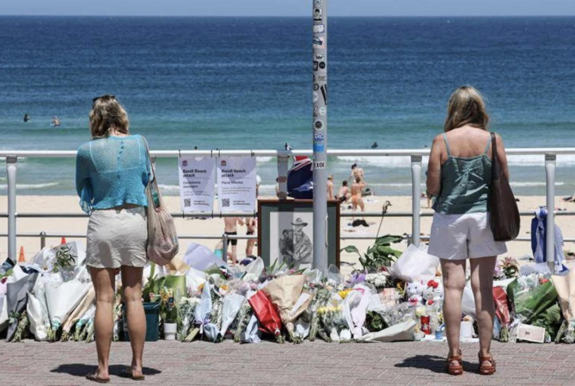Strage Bondi Beach, Stato Islamico elogia l'attacco e minaccia: &laquo;Ora tocca al Belgio&raquo;