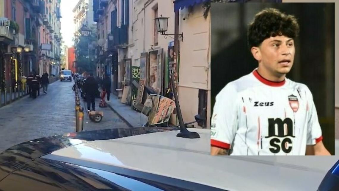 18enne accoltellato a Chiaia, quattro fermi e una denuncia: sono tutti minorenni