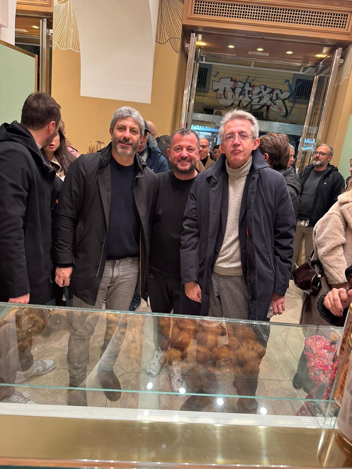 Fico e Manfredi ospiti della Pasticceria Poppella al Rione Sanit&agrave;