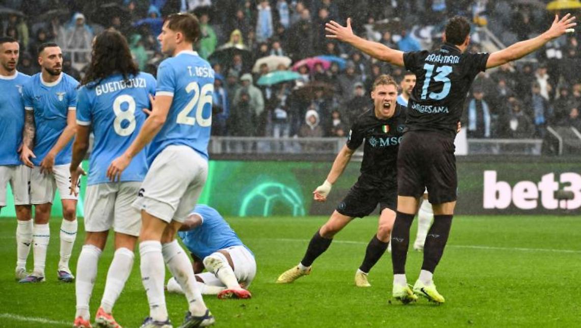 Napoli implacabile, 0-2 anche alla Lazio