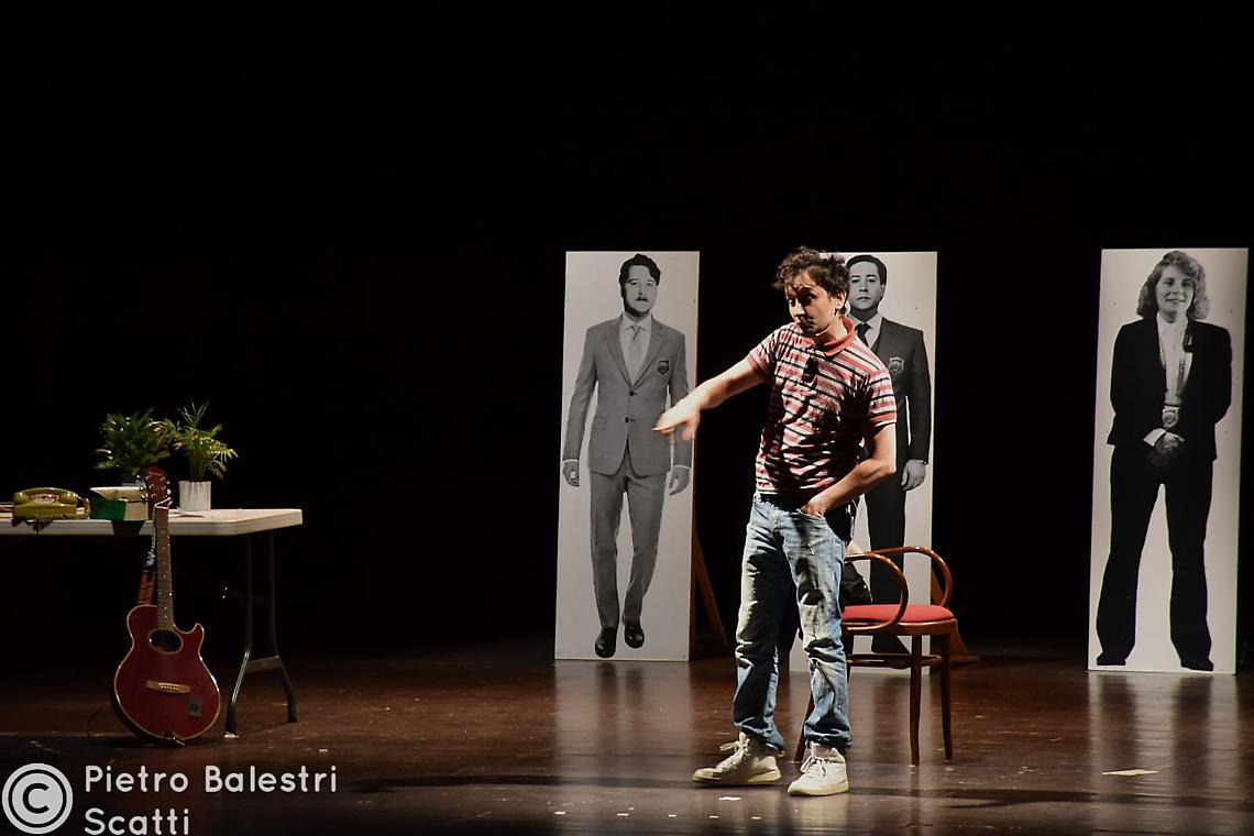 Luca Pizzurro porta in scena &ldquo;Il figlio del magistrato&rdquo;