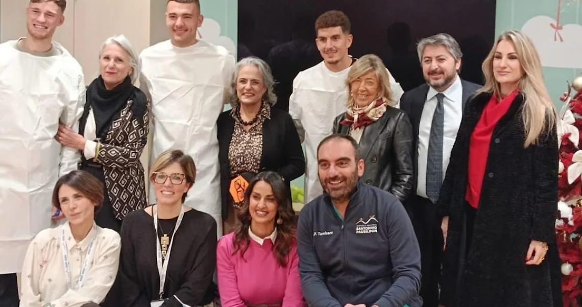 I calciatori del Napoli tra i piccoli pazienti del Pausilipon