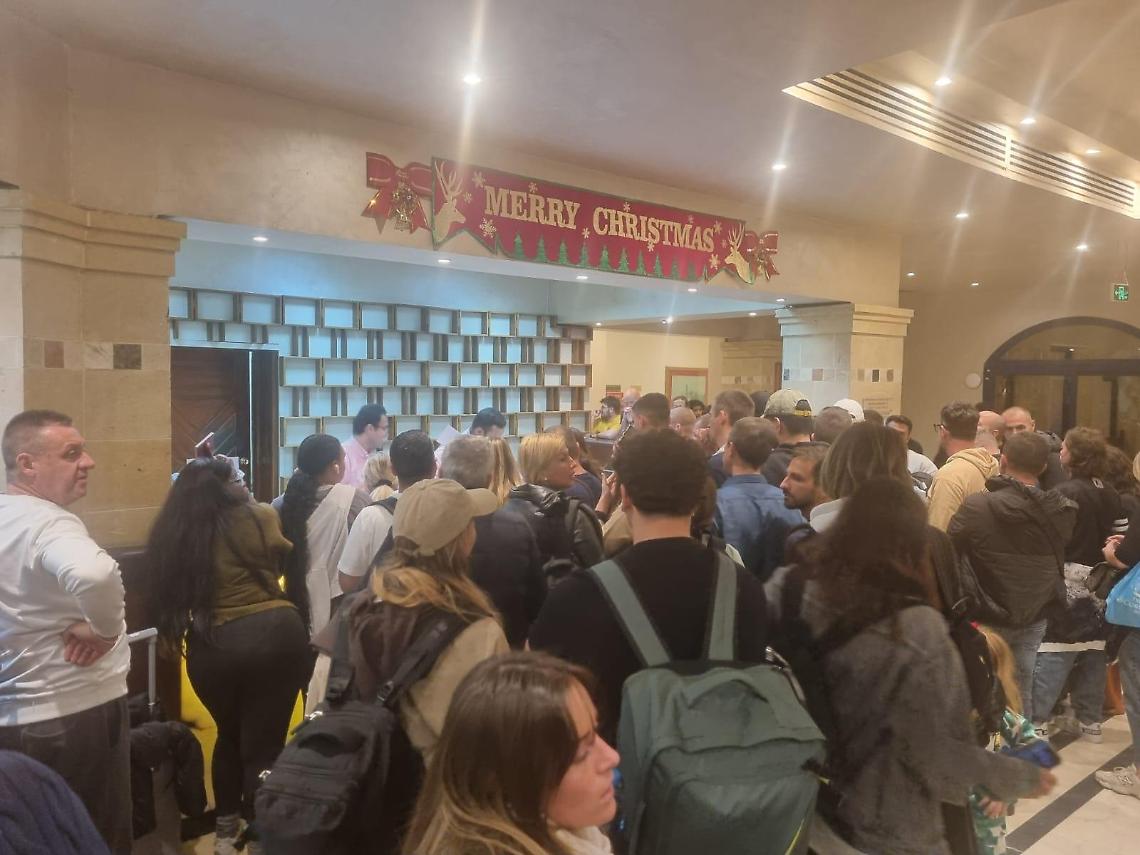 Guasto tecnico, italiani bloccati da giorni a Sharm el-Sheikh 