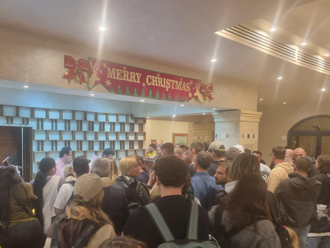 Rientrano tutti i turisti italiani bloccati a Sharm