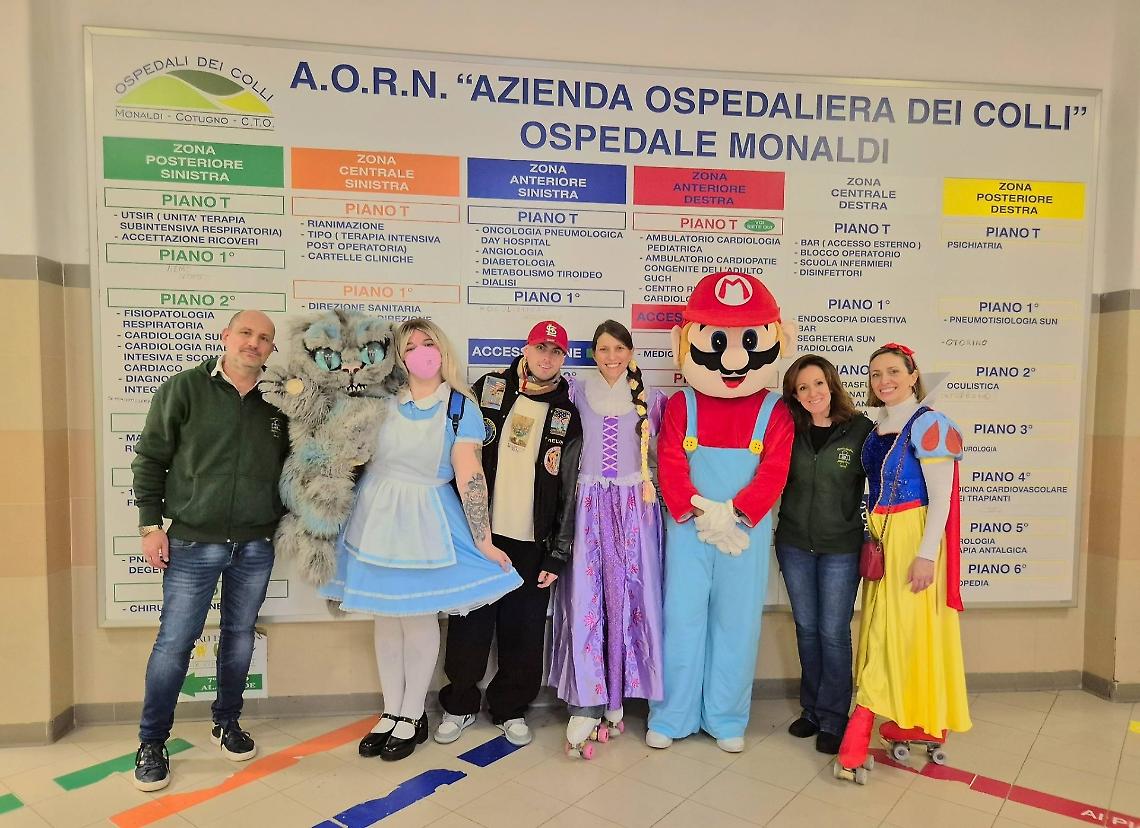 La Nida Campania al Monaldi tra calze sospese e sogni che curano