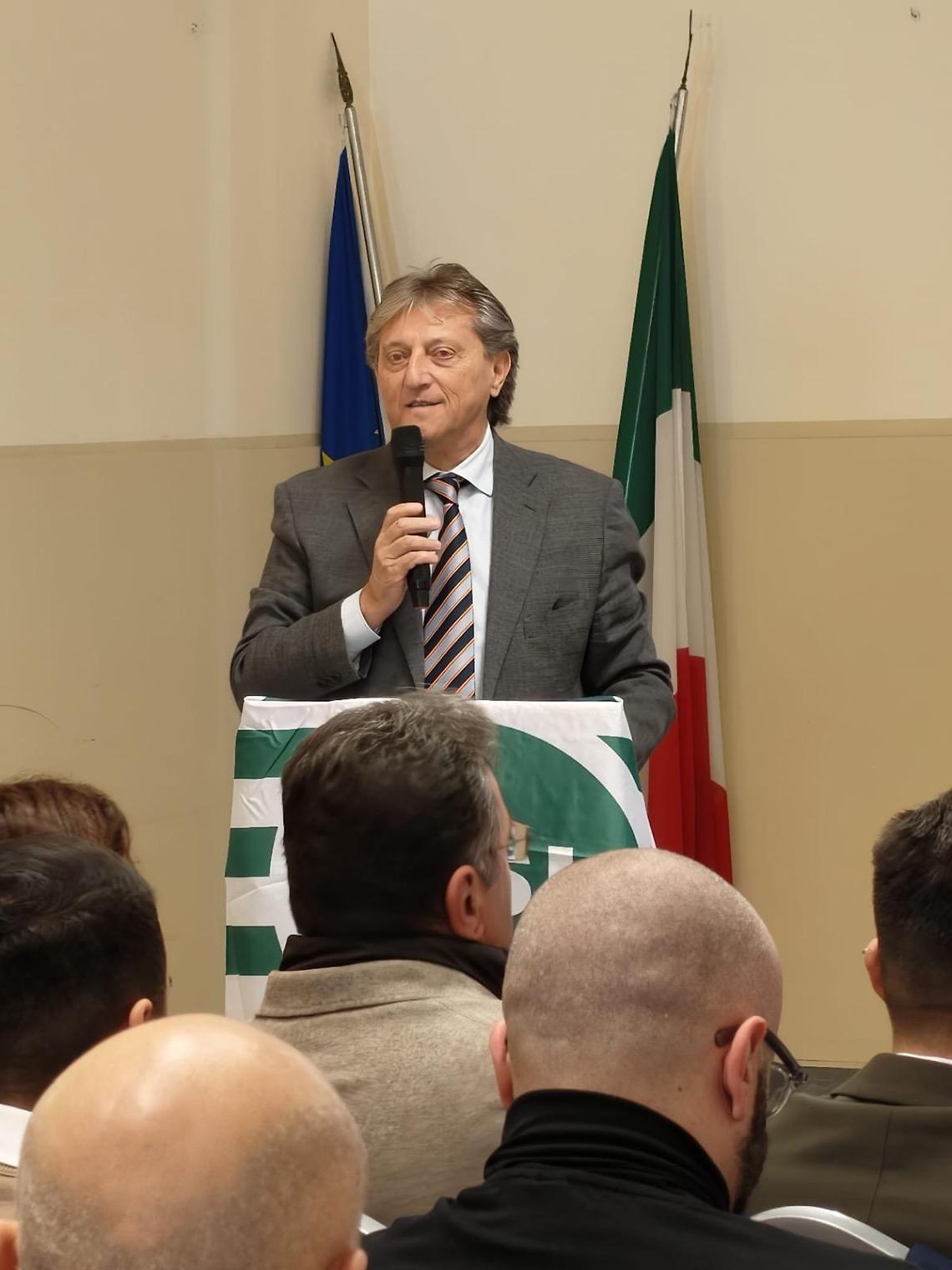 Pazienti &ldquo;parcheggiati&rdquo; per 10 giorni, D'Emilio: vergogna