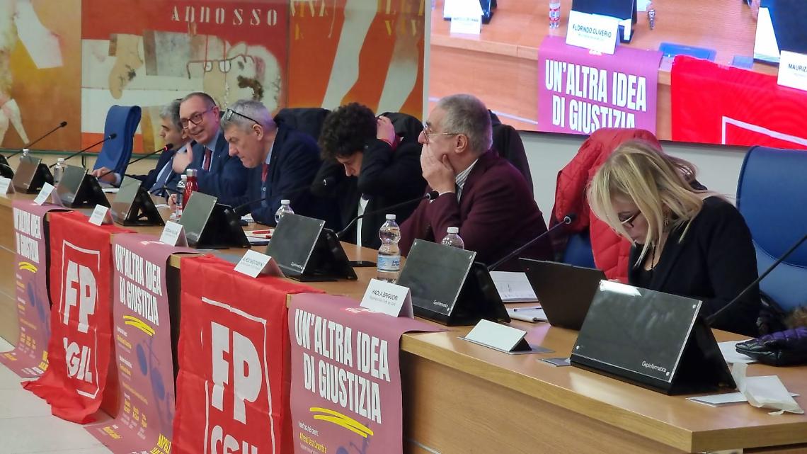 Landini a Napoli: &laquo;Servono magistrati e una giustizia autonoma&raquo;