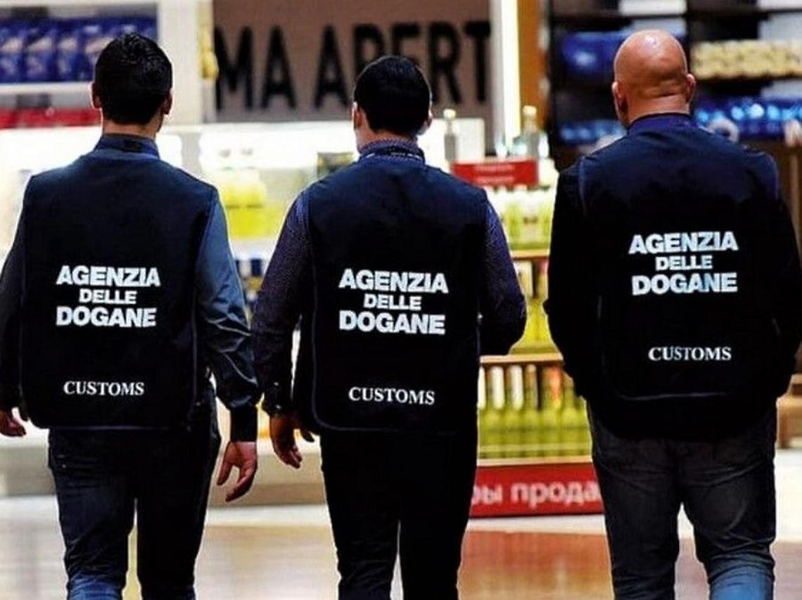 Dogane e Monopoli, in Campania maxi sequestri di prodotti