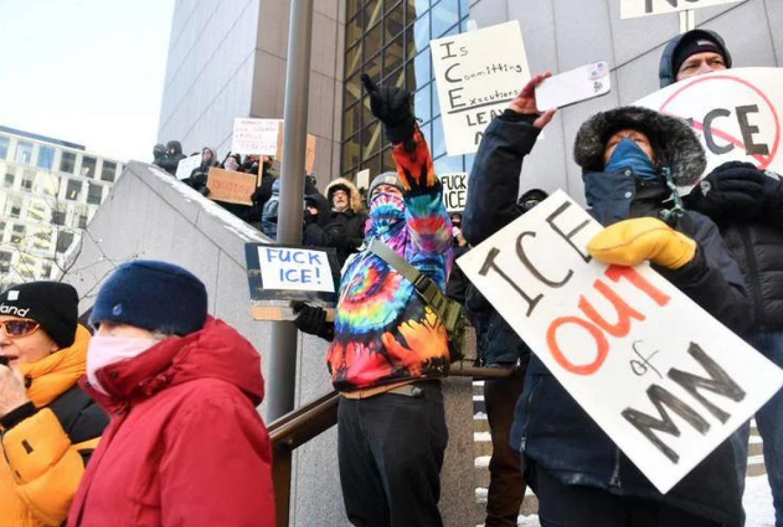 Minneapolis, Trump apre alla possibilit&agrave; che Ice lasci citt&agrave;