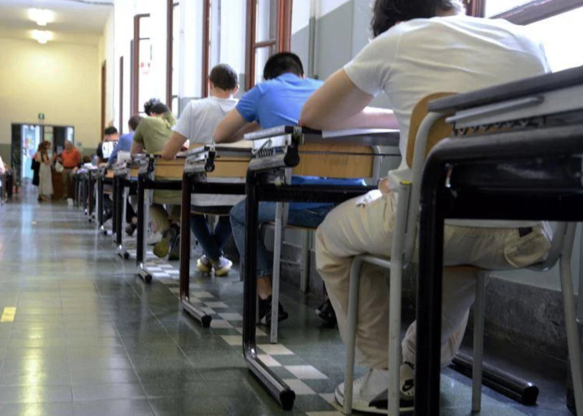 Maturit&agrave; 2026, latino al Classico e matematica allo Scientifico. Valditara: &laquo;Bocciato chi rifiuta l'orale&raquo;