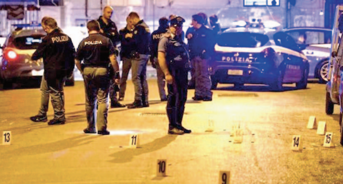 Commando in azione a Barra, pistolettate nel fortino del clan