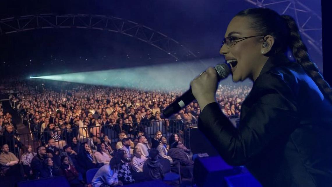 Paola Pezone, sold out e applausi al Palapartenope