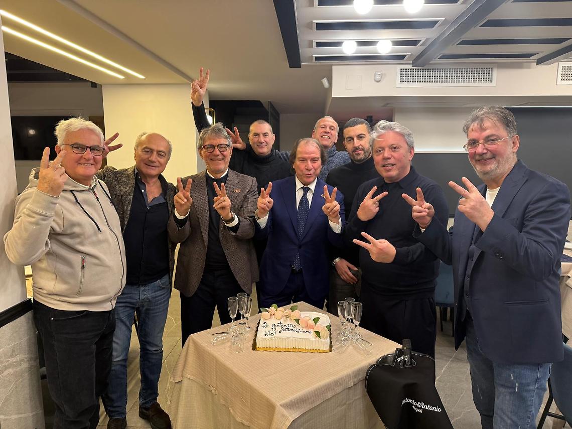 Le Centenarie, il rito della tradizione sotto il segno di Gennaro Luciano