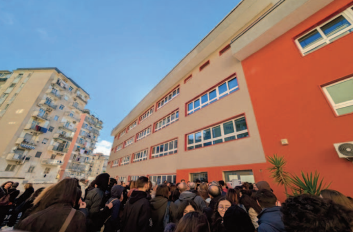 Liceo Alberti, protesta e sopralluogo