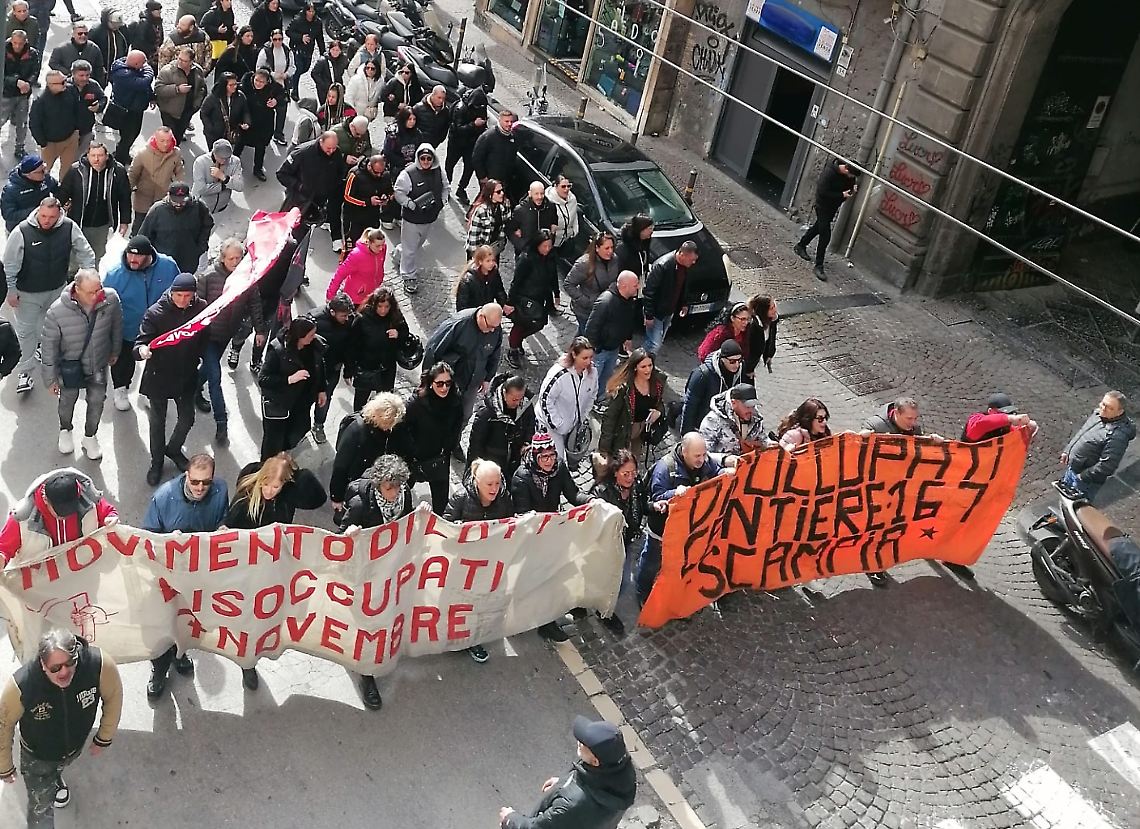 Disoccupati in corteo per le vie del centro storico