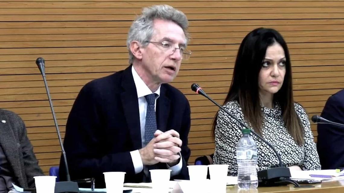 Manfredi difende piano di bonifica e Coppa America