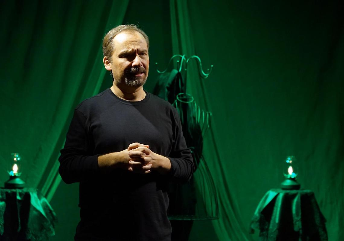 Lurdes di  Fortunato Calvino al Teatro Cort&eacute;se con Mario Mauro